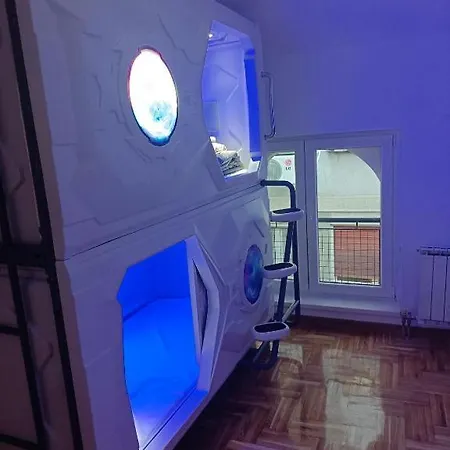 Panda Victor Space Capsule-city * Beograd